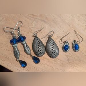 Elegant Silver and Blue Earrings Set